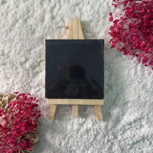 Black Canvas With Easel (8×8 cm)